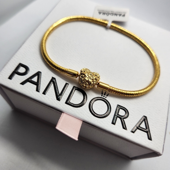 Pandora Moments 14k Golden Plated Snake Chain Charm Bracelet Size 7.9 inches - Picture 4 of 8